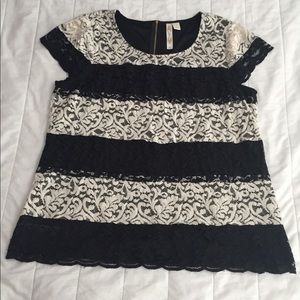 Adiva Black & White Lace Top
